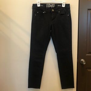 Black skinny jeans | size 9 short